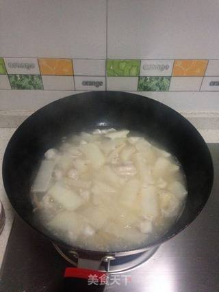 鱼鳔萝卜汤的做法步骤:5