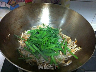 绿豆芽炒香干的做法步骤：7