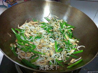 绿豆芽炒香干的做法步骤:8