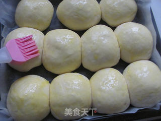 红豆柔软餐包的做法步骤:11