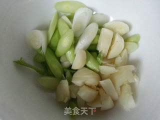 泥蒜 那根葱的做法步骤:2
