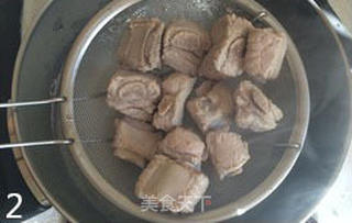糖醋菠萝排骨的做法步骤:2