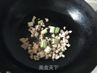 海参烧豆腐的做法步骤:6