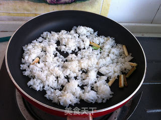 青蒜蛋炒饭的做法步骤:4