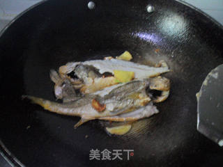 糖醋黄鱼的做法步骤:3