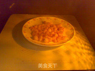 鱿鱼丝虾仁炒饭的做法步骤:2