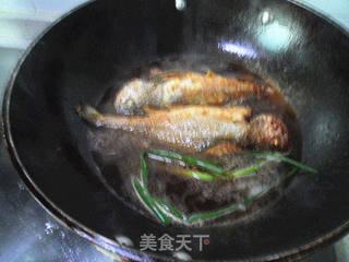 糖醋黄鱼的做法步骤:4