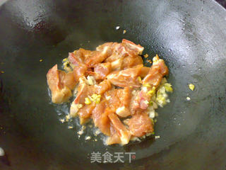 香芹大蒜焗肉排的做法步骤:2
