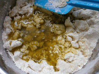 吞拿鱼派(Tunafish Pie)的做法步骤:2