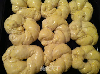 芝麻小餐包的做法步骤:10