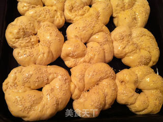 芝麻小餐包的做法步骤:11