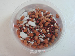 腊八粥的做法步骤:3