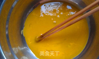 酸梅戚风蛋糕的做法步骤:3