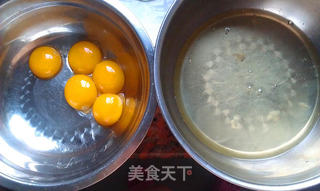 酸梅戚风蛋糕的做法步骤:2