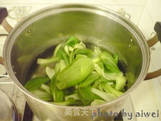 双菇扒油菜的做法步骤:2