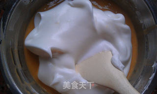 酸梅戚风蛋糕的做法步骤:10
