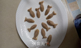 年年有余(鱼)的做法步骤:8