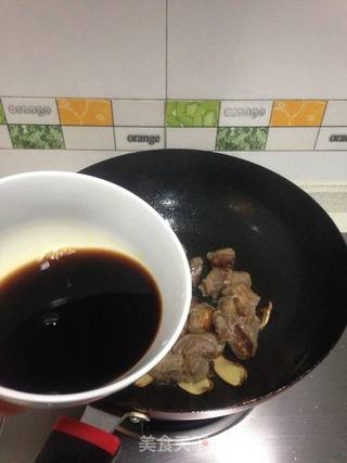 土豆牛腩的做法步骤:4