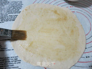 8分钟搞定美味早餐--手抓葱油饼的做法步骤:12