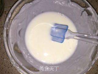樱花酸奶巧克力慕斯蛋糕的做法步骤:4