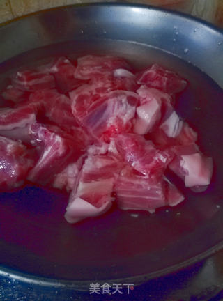 柚皮粉提香的红烧羊肉的做法步骤:2