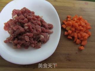 豌豆炒牛肉粒的做法步骤:2