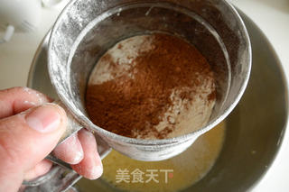 酸奶可可蛋糕的做法步骤:5