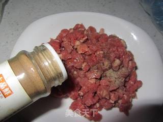 豌豆炒牛肉粒的做法步骤:5