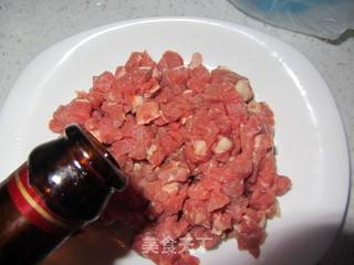 豌豆炒牛肉粒的做法步骤:3