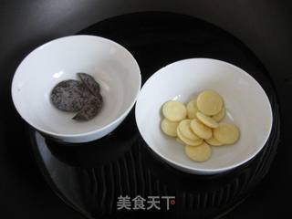 雪人棒棒糖蛋糕的做法步骤:2