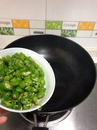 香辣孜然牛肉的做法步骤:2