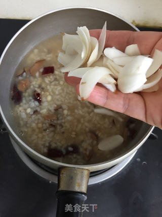 百合桂花粥的做法步骤:5