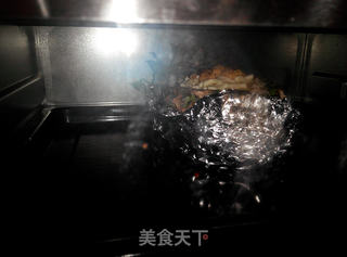 菠萝海鲜焗饭的做法步骤:8