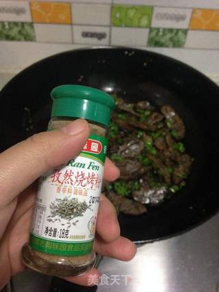 香辣孜然牛肉的做法步骤:5