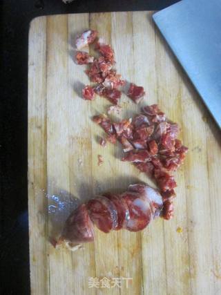 腊味混搭别样美——金盅腊味蒸饭的做法步骤:3
