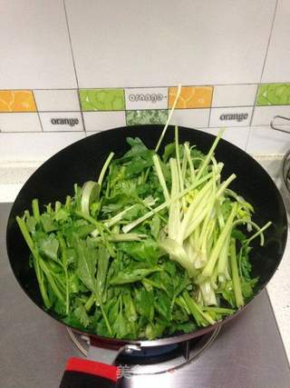 芹菜莲藕汤饺的做法步骤:2