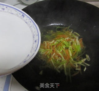 老少皆宜之鲍菇龙利鱼时蔬羹的做法步骤:14