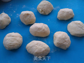 烫种扭结小餐包的做法步骤:5