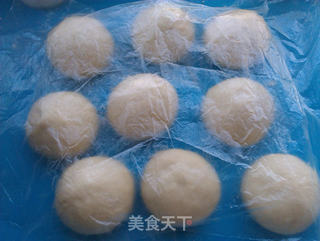 烫种扭结小餐包的做法步骤:6
