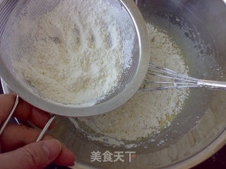 双色蜂蜜蛋糕卷的做法步骤:6