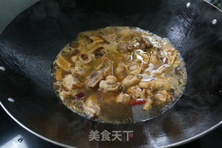 药膳鸡煲的做法步骤:10