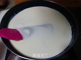 原味花生牛轧糖-淡奶油版的做法步骤:5