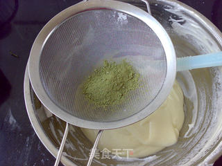 双色蜂蜜蛋糕卷的做法步骤:12