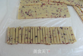 蔓越莓酥条的做法步骤:14