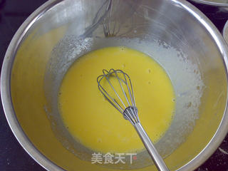 双色蜂蜜蛋糕卷的做法步骤:5