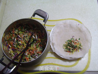 五彩春卷的做法步骤:3