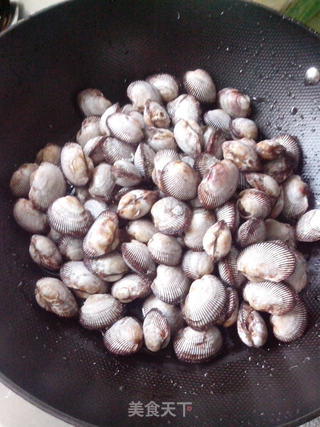 菠菜拌毛蚬子的做法步骤:3