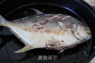 红烧金鲳鱼的做法步骤:3