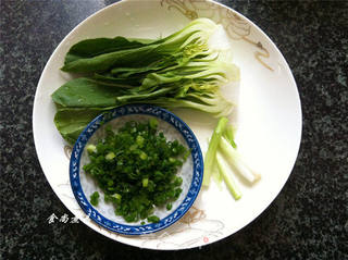 咖喱鱼蛋鲜虾面的做法步骤:4