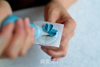浪漫清新的花朵蛋糕的做法步骤:8